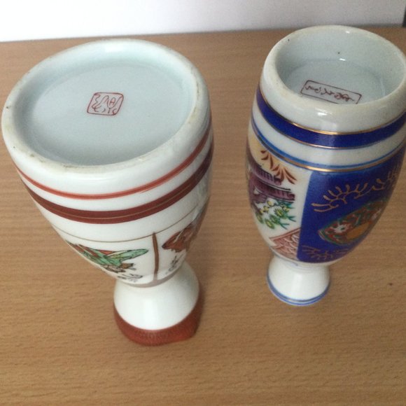 Two vintage Japanese porcelain sake bottle small vase signed beautiful - Picture 13 of 13